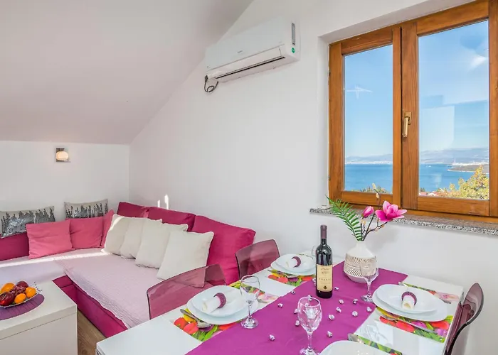 Apartment Cozy In Njivice